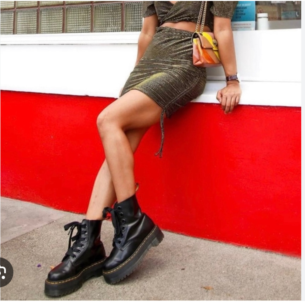 Dr. Martens Molly Women's Size 8 Black Platform Leather Boots 11 (bota1500